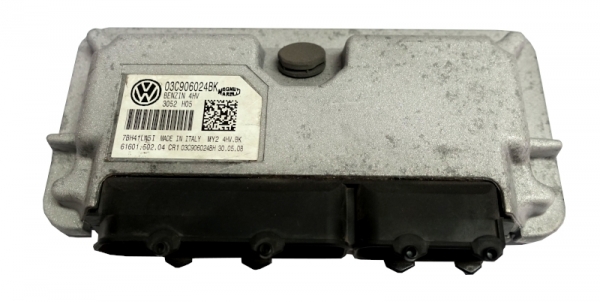 VW Motorsteuergerät Bosch 0261203299 037906024D